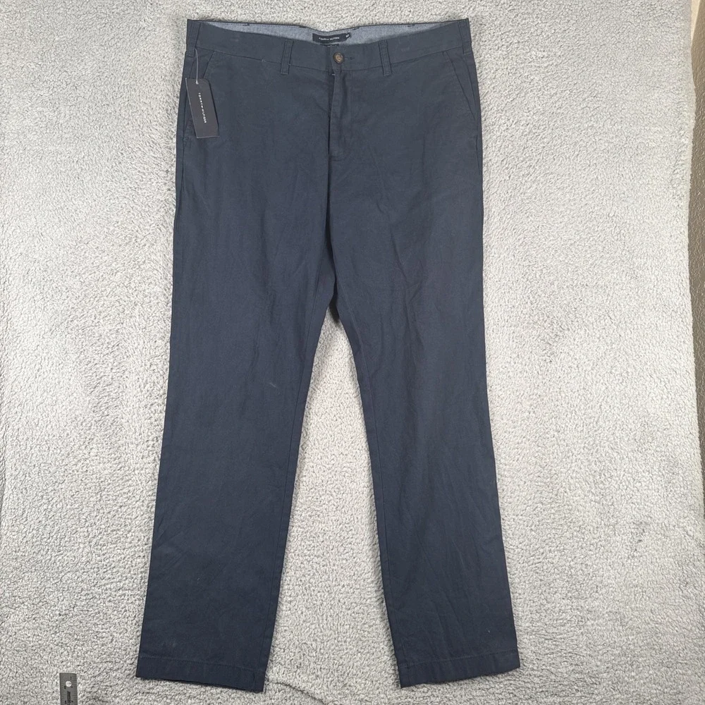 Tommy Hilfiger  Chino Pants Men's 38x34 Navy Blue Tailored Fit Flat Front  NEW